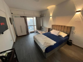 Cozy Room overlooking Cairo